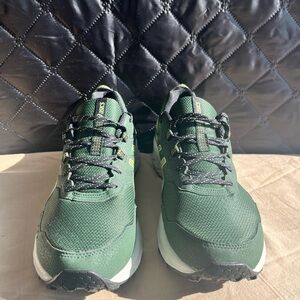 ASICS Men’s 12M Green Running Shoes (Cushioned Comfort Sneakers)